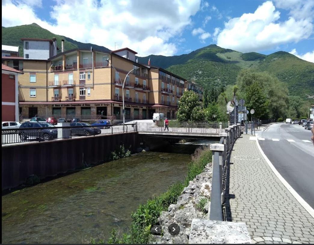 Apartamento Zia Peppa Castel Di Sangro Exterior foto